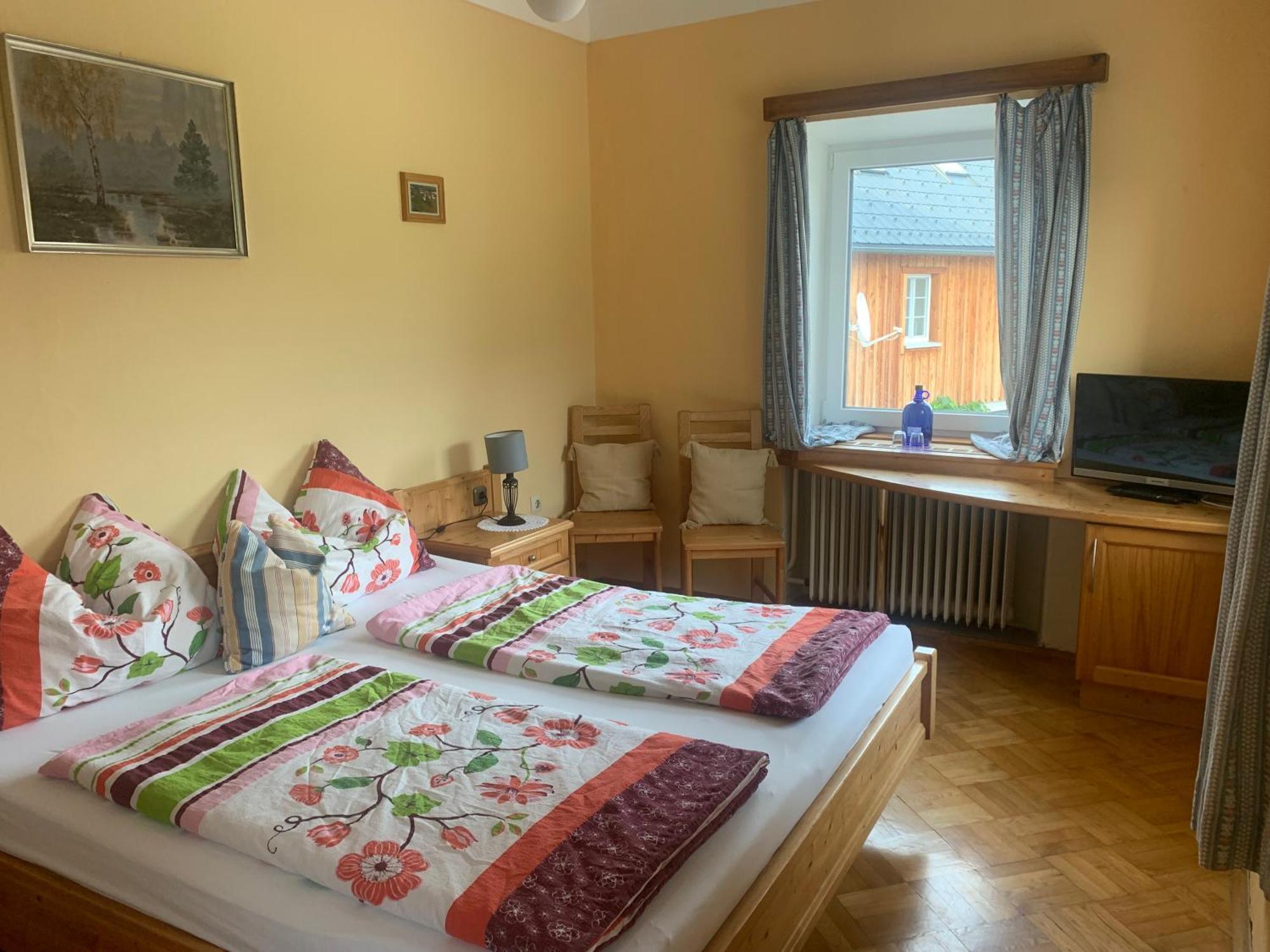 Wengerwirt Zur Laube Bed & Breakfast Weng im Gesause Exterior photo